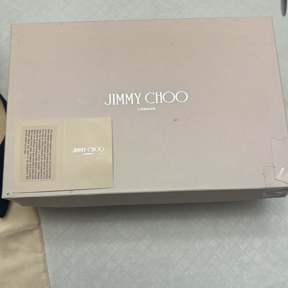 Are shoes I don’t used anymore - Picture 6 of 8